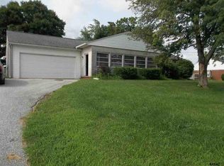 258 E Main St, Fawn Grove, PA 17321