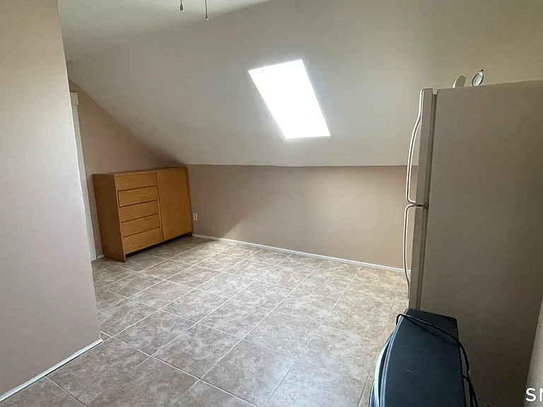 182 Beechwood Ave — Photo 4
