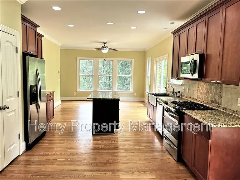 5804 Yates Mill Pond Rd — Photo 13