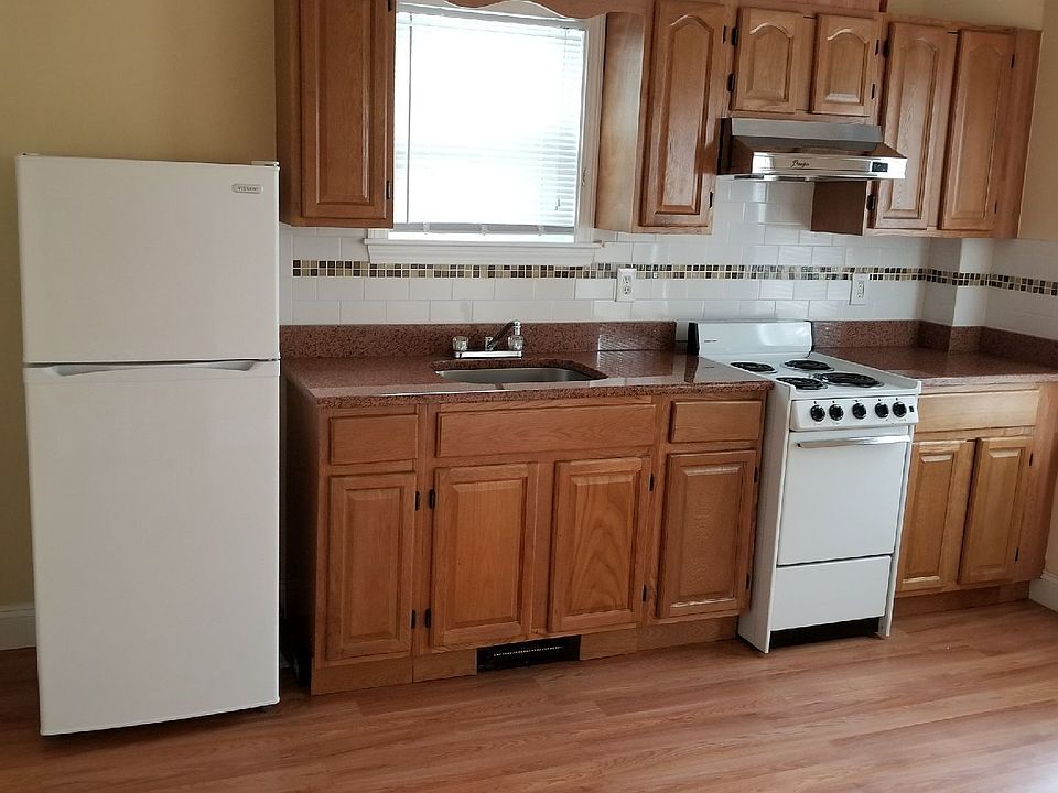 1st image of 8 West Ave APT 1