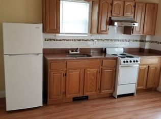 8 West Ave APT 1, Pawtucket, RI 02860