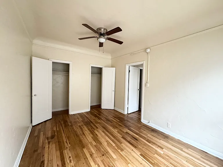 1154 S Normandie Ave — Photo 9