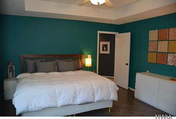 5th image of 608 E 26th St