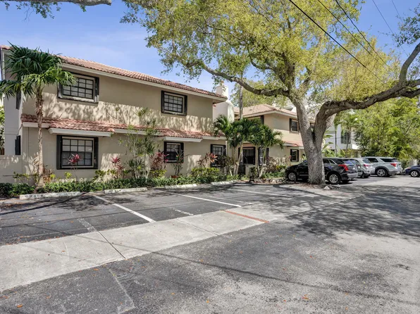 905 SE 12th Court #16, Fort Lauderdale, FL 33316