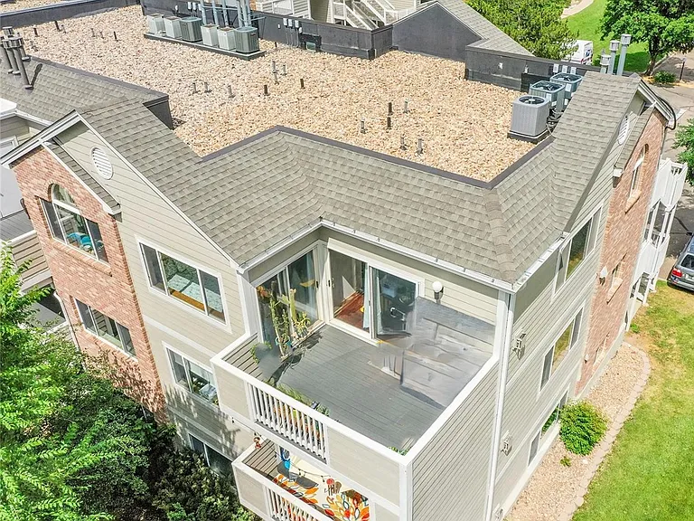 2850 Aurora Ave #301 — Photo 9
