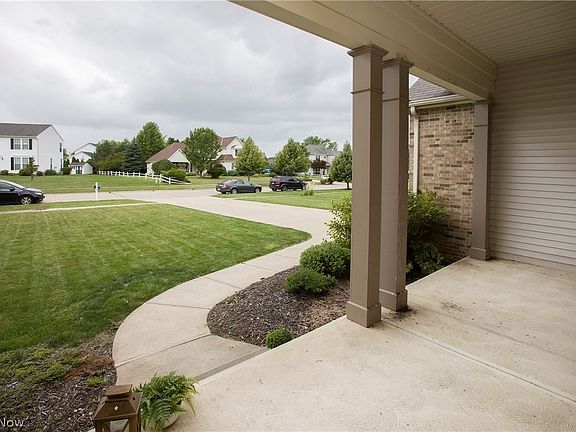 5th image of 4785 Belmont Dr