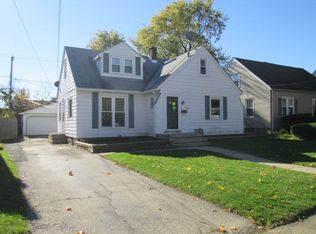 2307 Waverly Pl, Waukegan, IL 60085