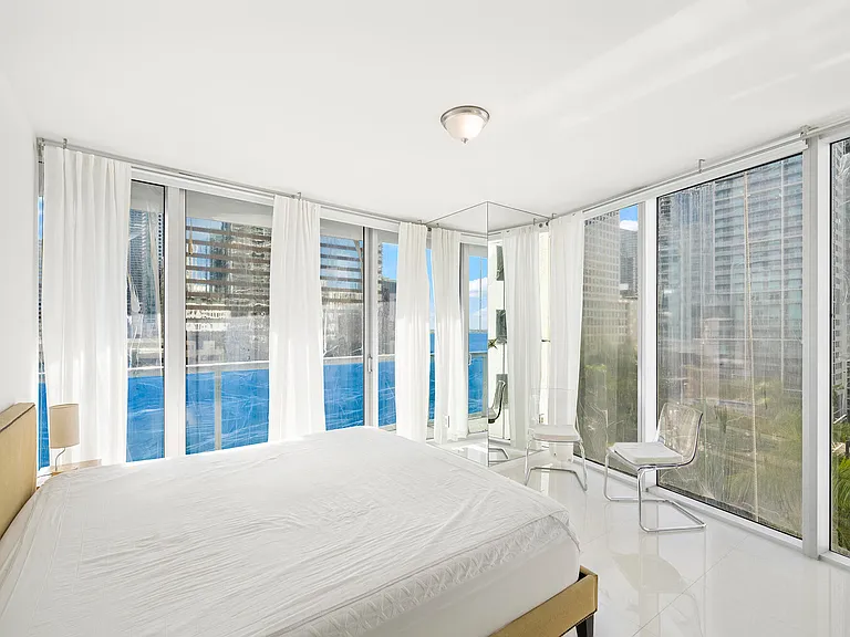 495 Brickell Ave #911 — Photo 8