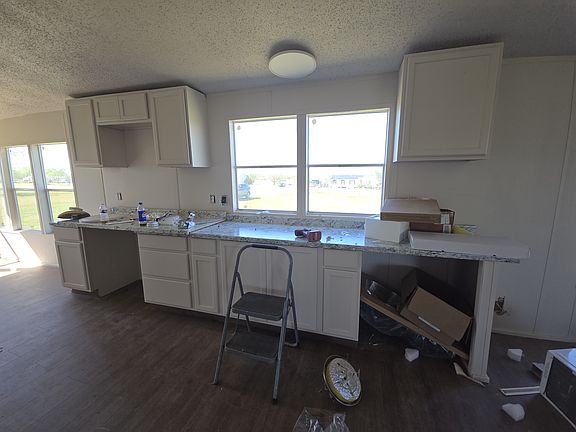 5th image of 8441 Brahma Dr