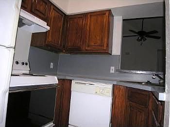 2nd image of 215 Broadmoor Ave