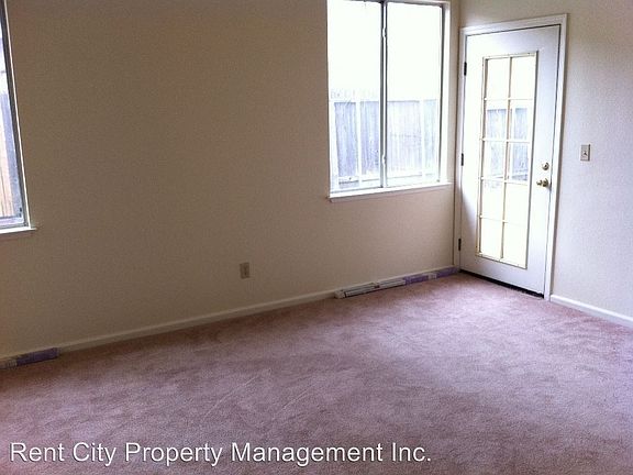 5th image of 7176 Clearbrook Way