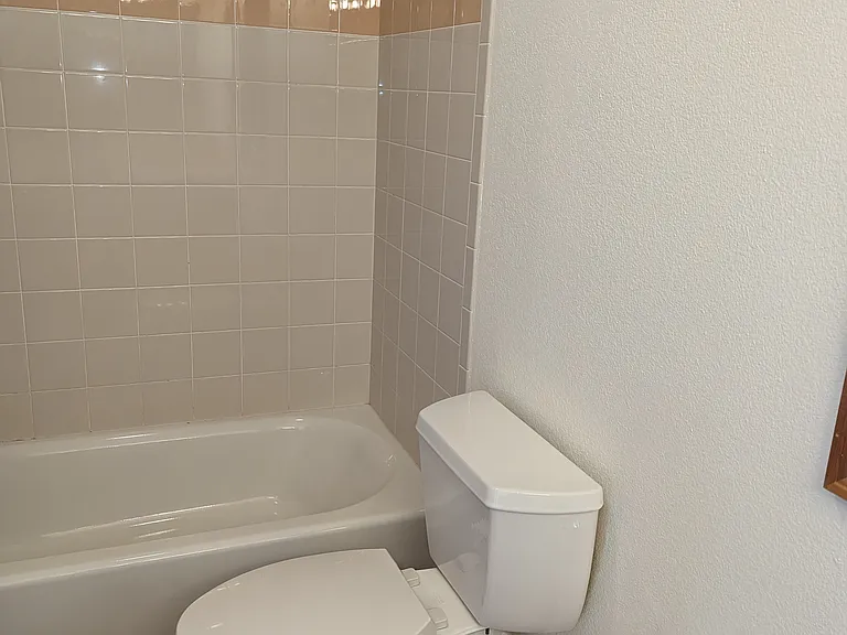 430 Belford St #C — Photo 17