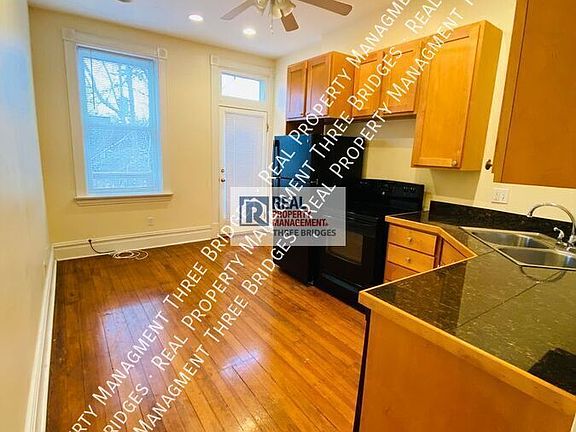 4th image of 2219 McNair Ave #2F