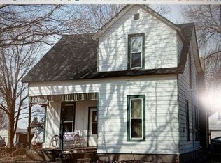 409 Maple St, Seaton, IL 61476