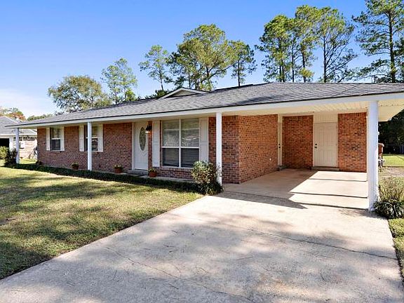 2nd image of 206 Sedgewick Dr
