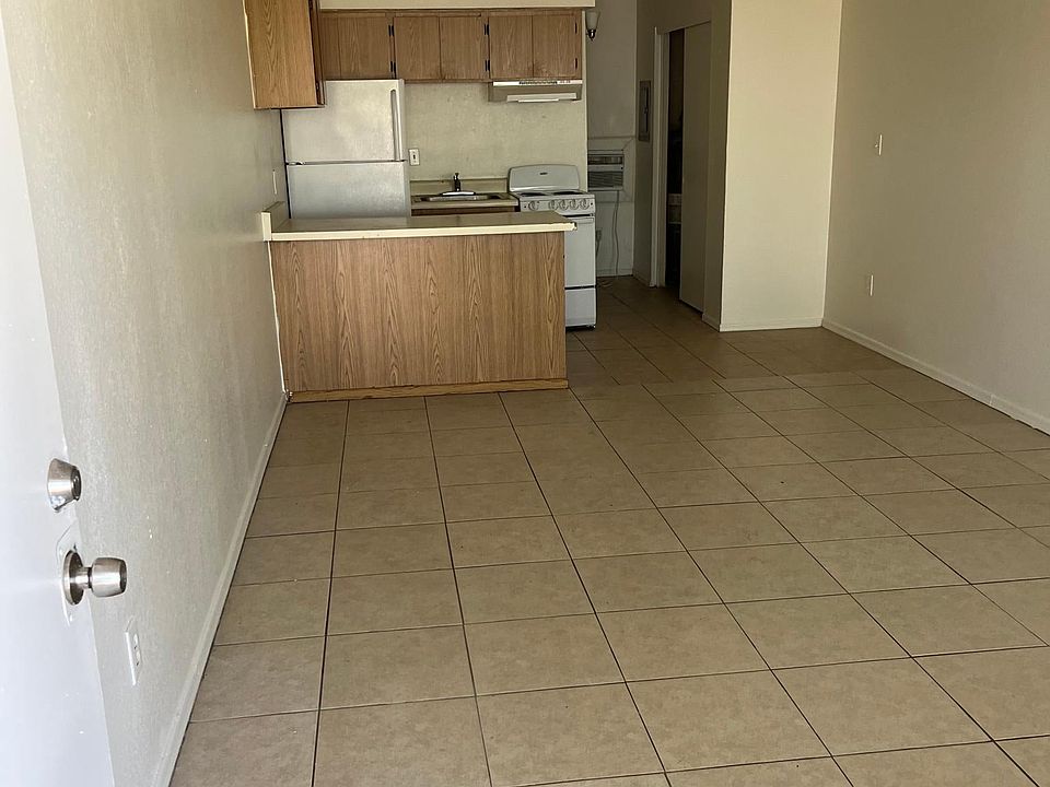 1st image of 151 N Palo Verde Dr APT 3