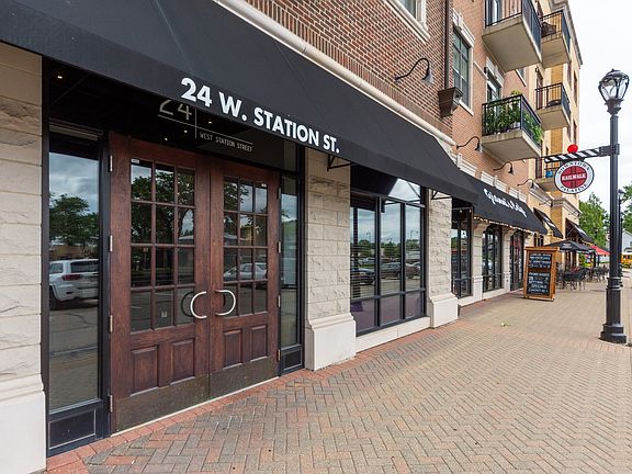 2nd image of 24 W Station St Unit 405