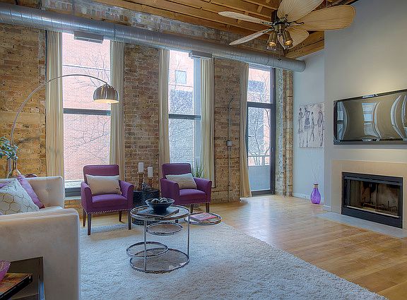 3rd image of 420 W Grand Ave #Ps3