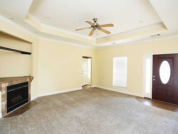 4th image of 7 Arrowhead Dr