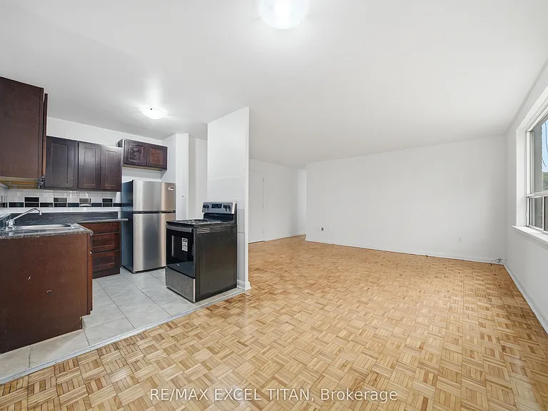 4 Hill Heights Rd #305 — Photo 14
