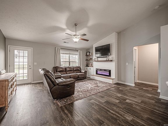 4th image of 4240 Ty Ct