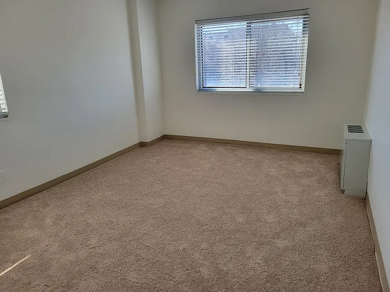 1220 N Pierce St — Photo 14