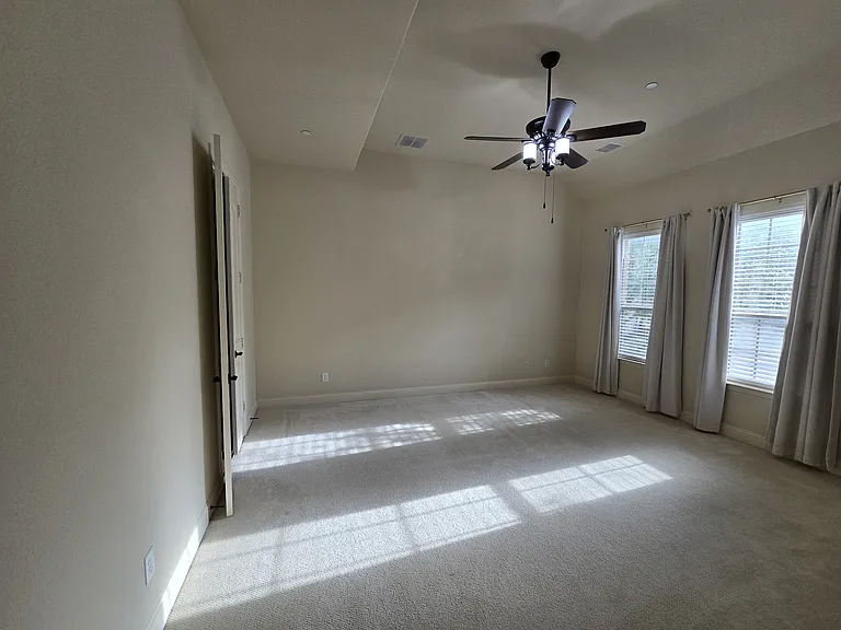 7924 Osborn Pkwy — Photo 3