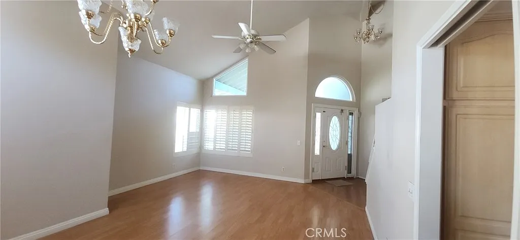 4 bed, 2.5 bath, 1863 sqft, $3,995 — Photo 3