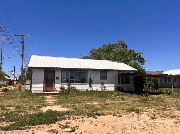 604 NW 5th St, Tulia, TX 79088