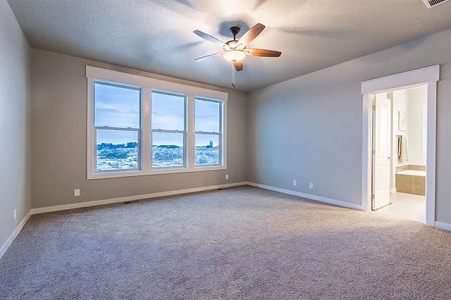 24387 Tombstone Ridge Ct — Photo 10