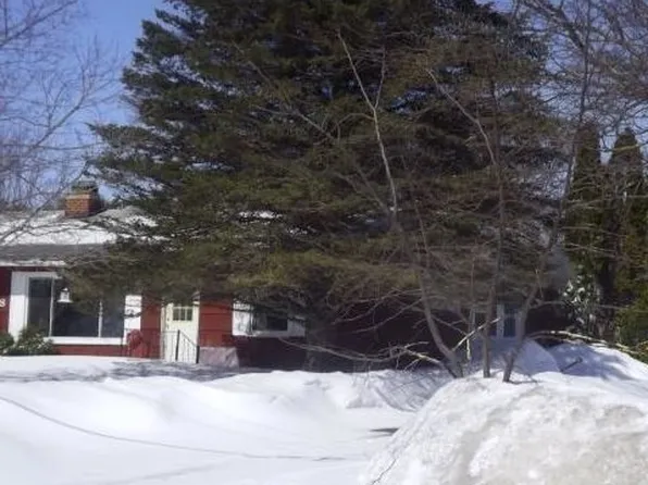 2248 Intertown Rd, Petoskey, MI 49770