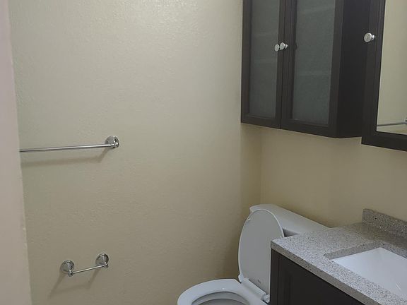 2nd image of 2533 S Fern Creek Ave Unit B
