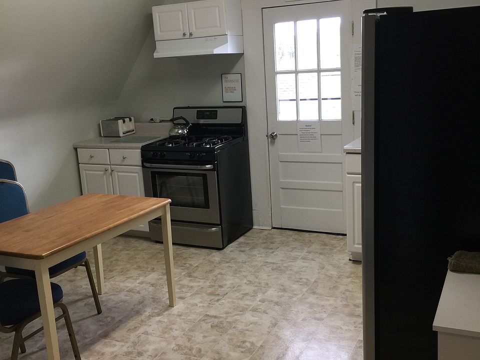 1st image of 401 Magnolia Ave #3