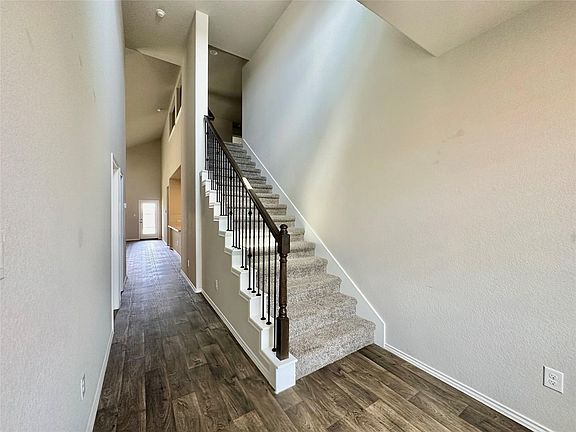 2nd image of 5410 Pembrokeshire Cir