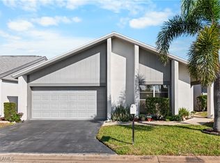 9817 Maplecrest Cir, Lehigh Acres, FL 33936