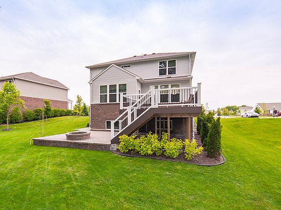 3rd image of 57825 Village Dr