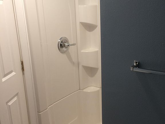 4th image of 532 W 1st Ave APT A