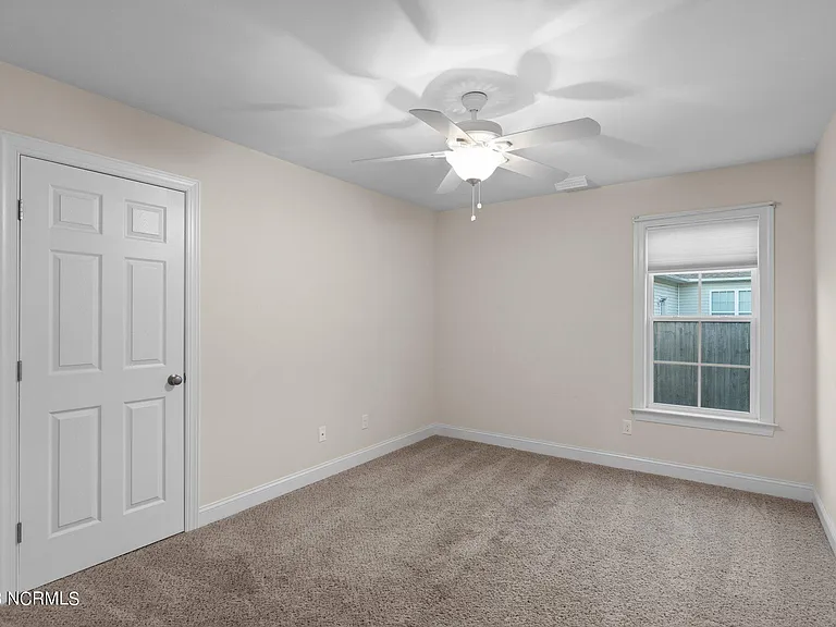 711 Shearwater Ln — Photo 33