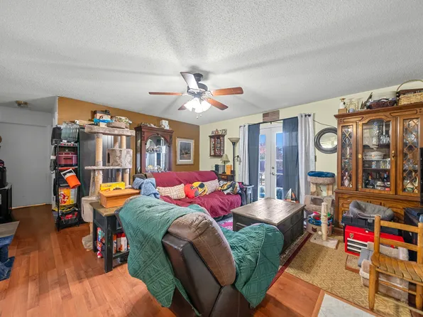 374 Jack Miller Blvd APT B, Clarksville, TN 37042