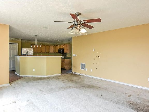 5th image of 1113 Central Park Blvd S