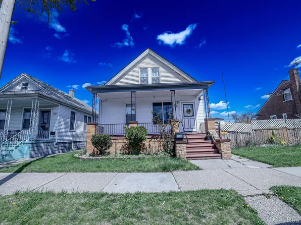 11684 Mitchell St, Hamtramck, MI 48212