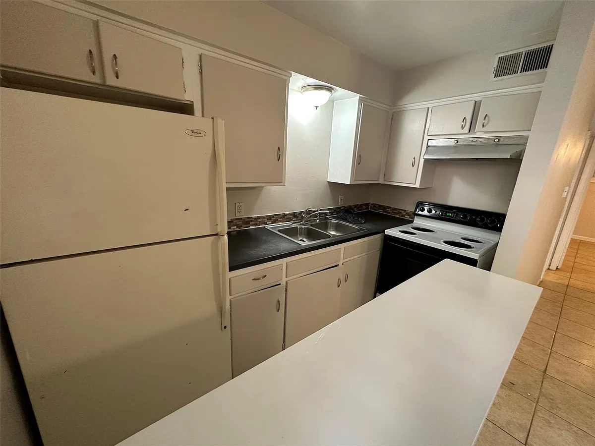 Building Photo - 710 Colquitt St #7