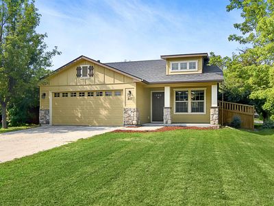 211 E Indian Rocks Ct, Meridian, ID, 83646