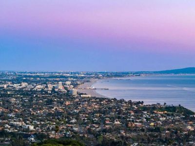1377 Lachman Ln, Pacific Palisades, CA, 90272