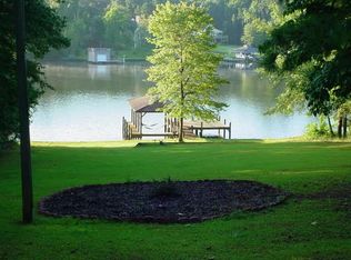 147 Village Ln, Sparta, GA 31087