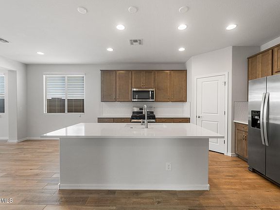 5th image of 36262 N Ghia Drive