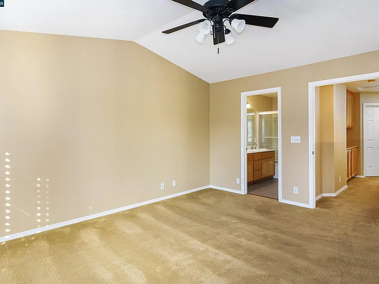 135 Coralflower Ln — Photo 27