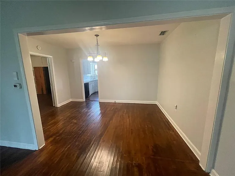 822 E Warren Ave — Photo 10