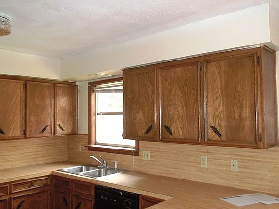 4th image of 1207 Ruiz Dr