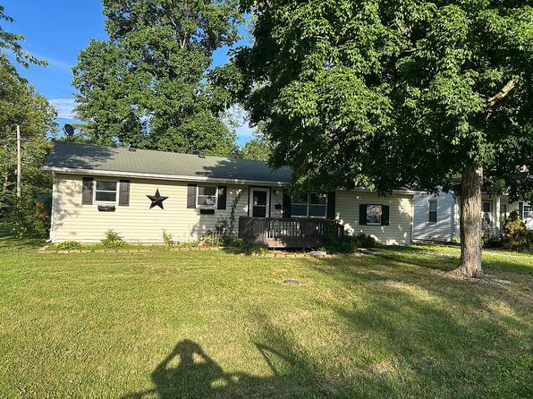134 Roberts St